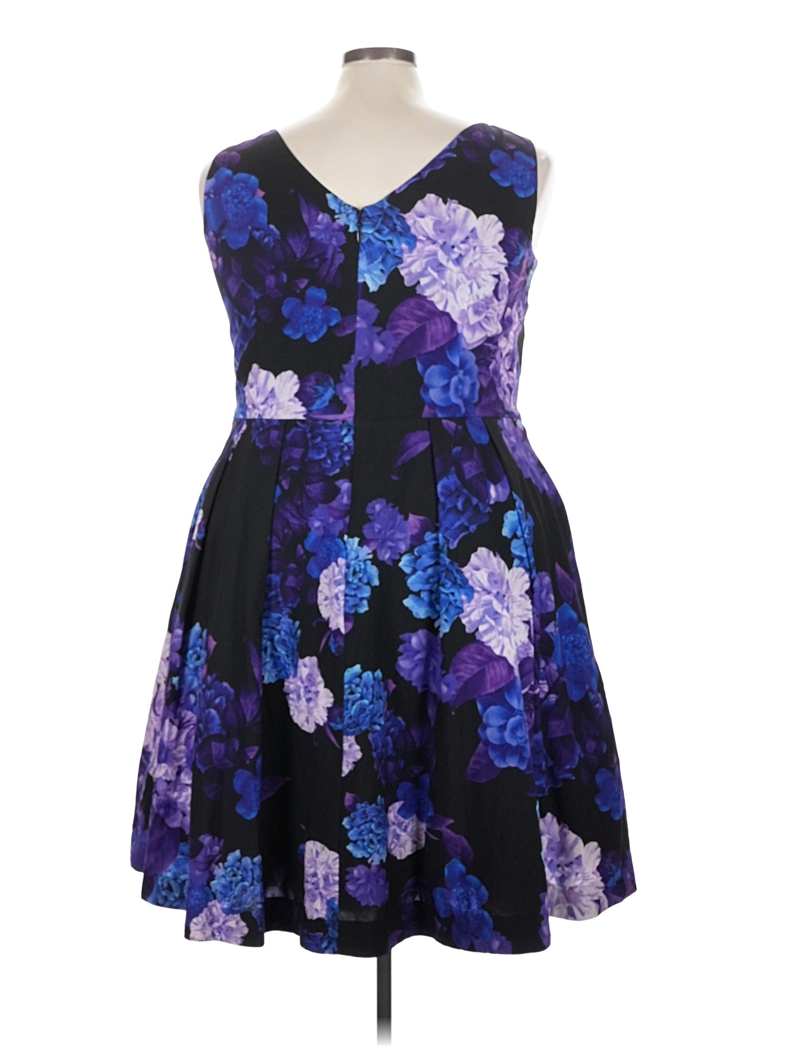 2 size - 22 W (XL) W