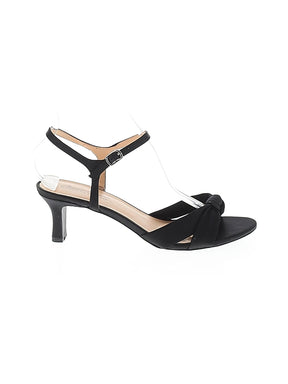 1 shoe size - 6