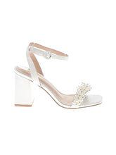 1 shoe size - 7