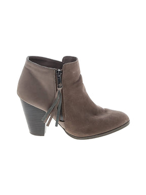 1 shoe size - 7