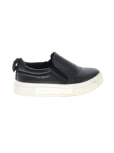 1 shoe size - 8
