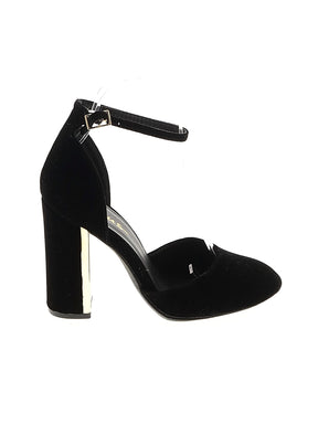 1 shoe size - 5