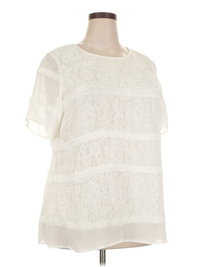 4 size - 18 W (M) W
