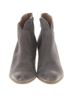 2 shoe size - 9 1/2