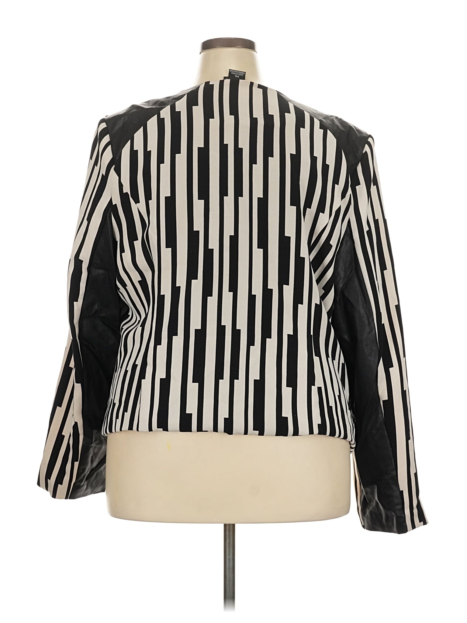 2 size - 24 W (XXL) W