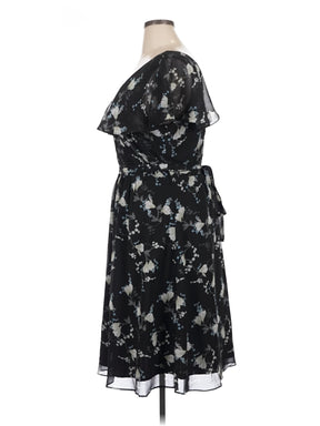 4 size - 14 W (XS) W