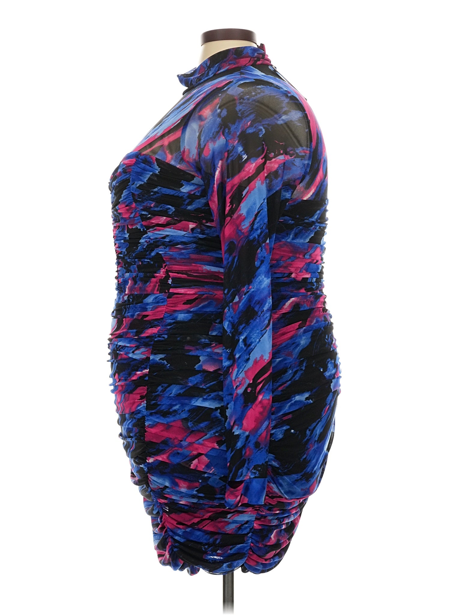 4 size - 18 W (M) W