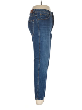 3 waist size - 28