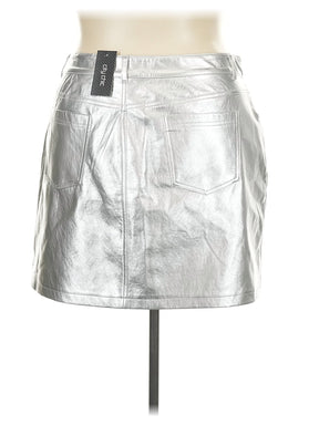 2 size - 18 W (M) W
