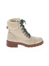 1 shoe size - 8