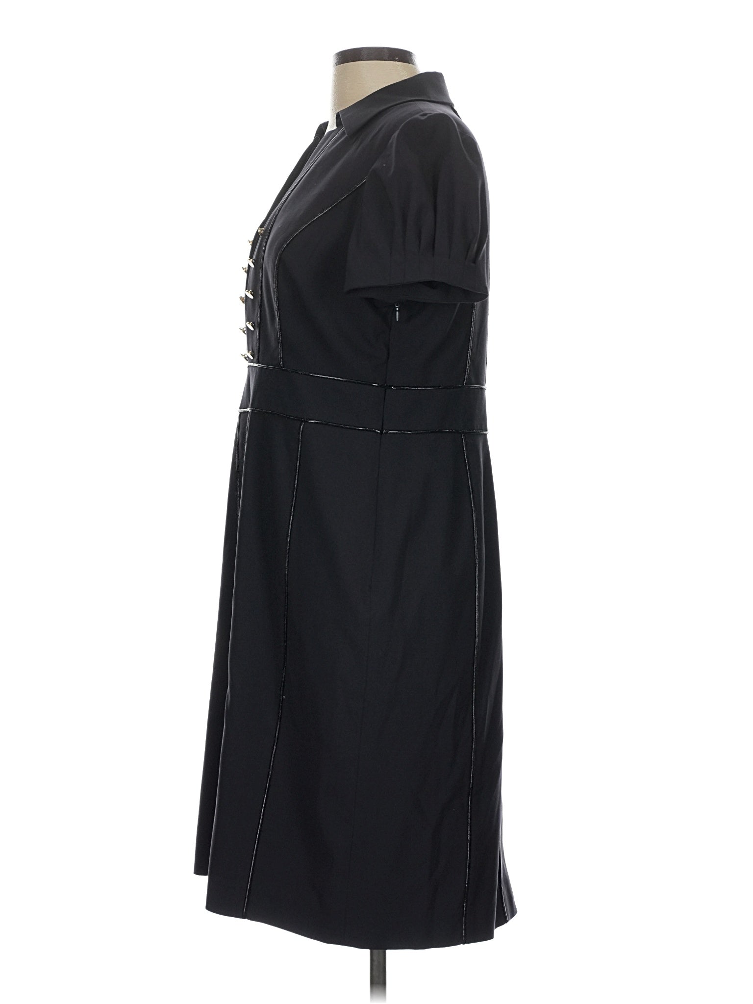 4 size - 10 (Estimated)