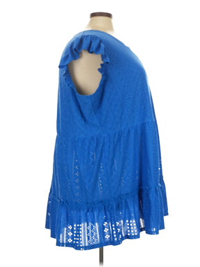 3 size - 28 W