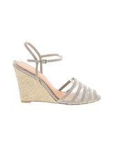 1 shoe size - 8