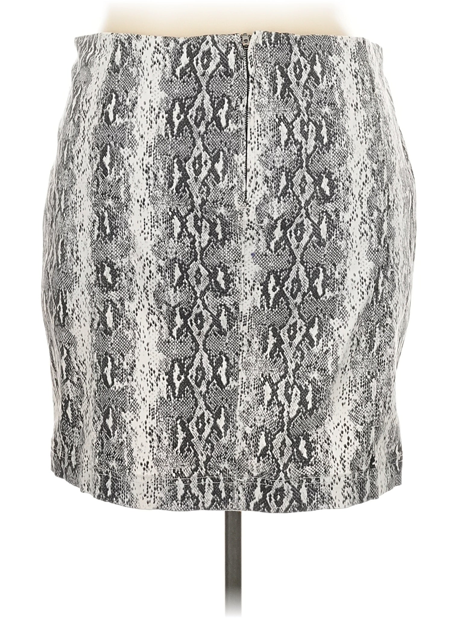 2 size - 22 W