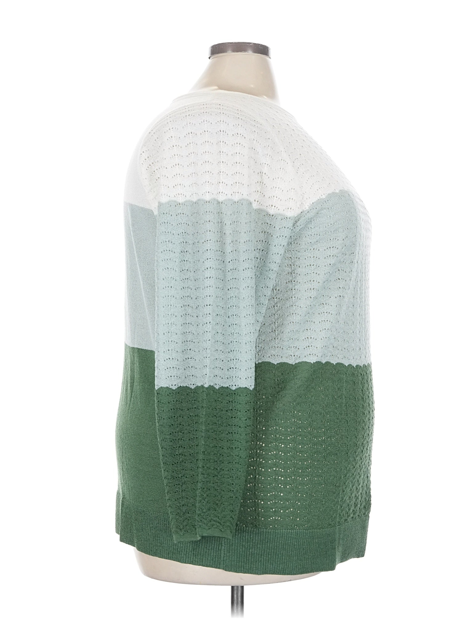 3 size - 22 W
