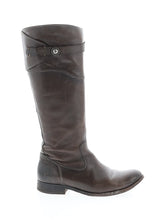 1 shoe size - 8