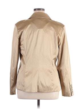 2 size - 14 W