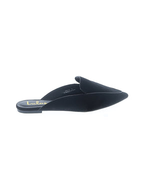 1 shoe size - 8