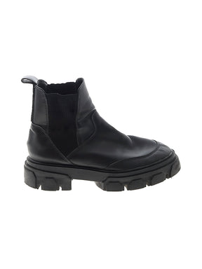 1 shoe size - 41 (EU)