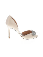 1 shoe size - 7 1/2