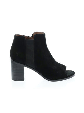 1 shoe size - 9 1/2