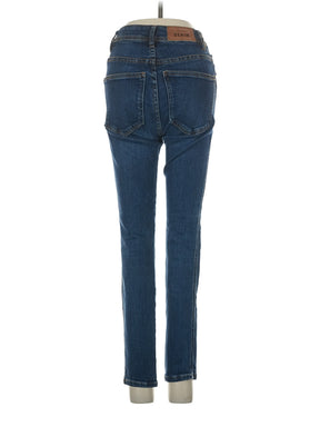 2 waist size - 23