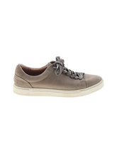 1 shoe size - 8 1/2