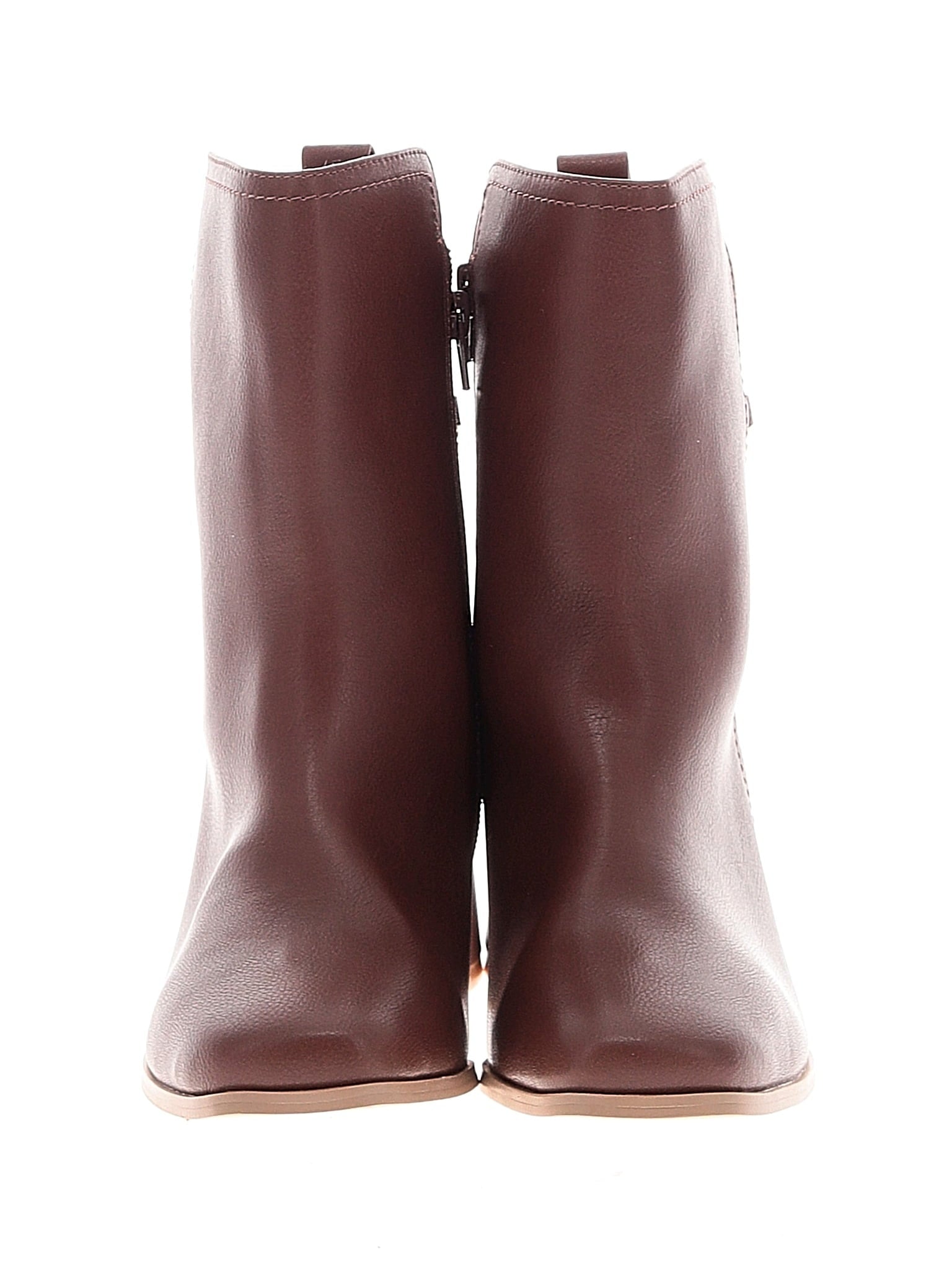 2 shoe size - 7 W