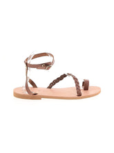 1 shoe size - 39 (EU)