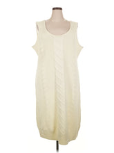 1 size - 4X W (4) W