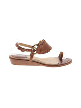 1 shoe size - 8