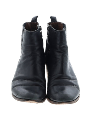 2 shoe size - 9