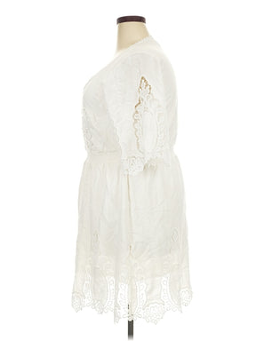 4 size - 18 W (M) W