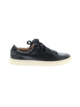 1 shoe size - 6 1/2