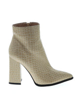 1 shoe size - 5