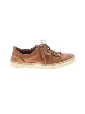 1 shoe size - 9