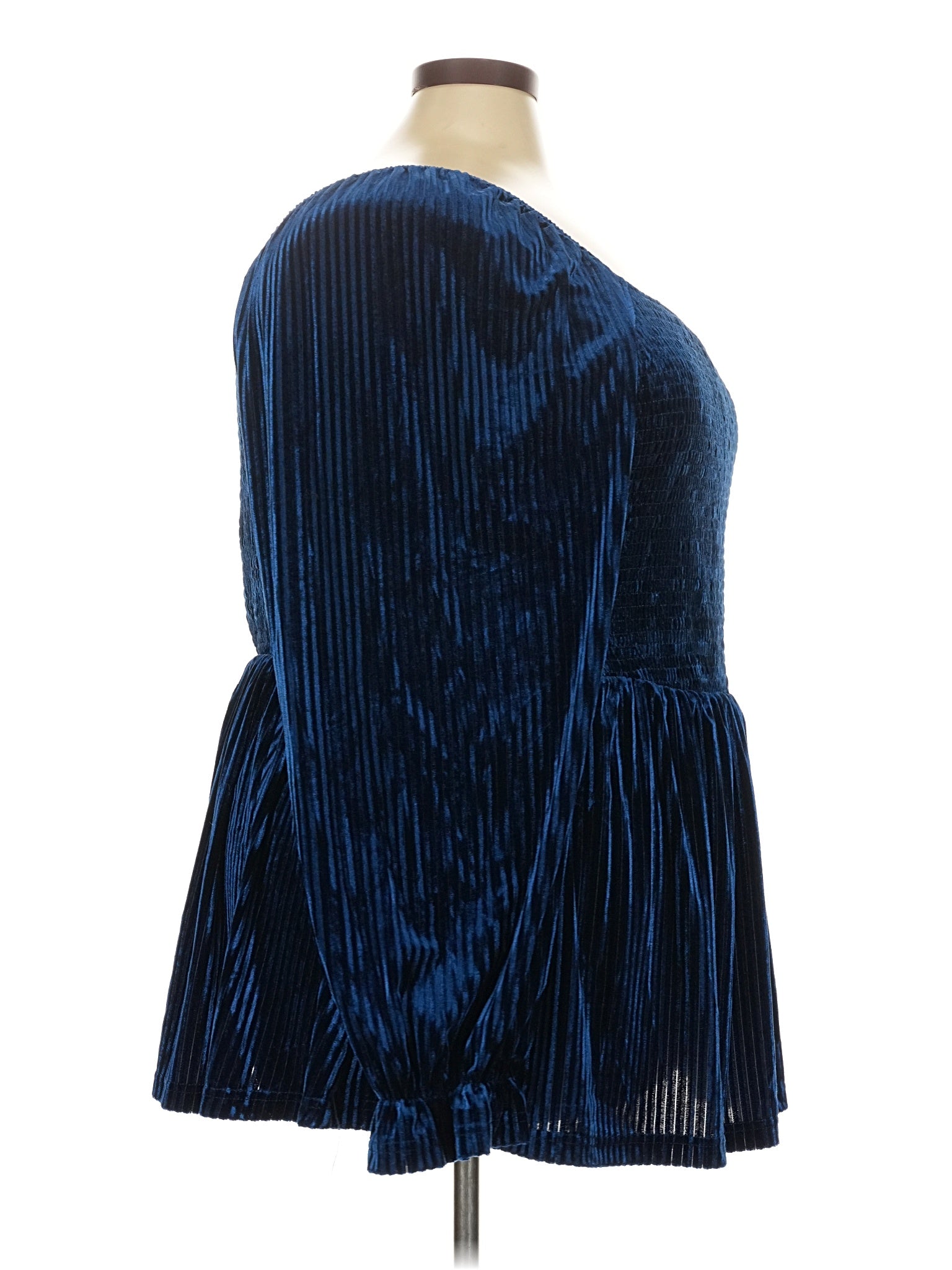 3 size - 26 W