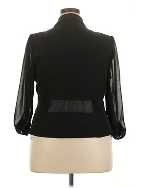 2 size - 18 W (M) W