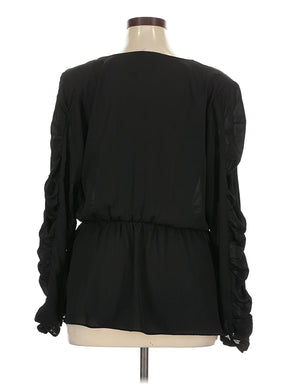 2 size - 14 W (XS) W