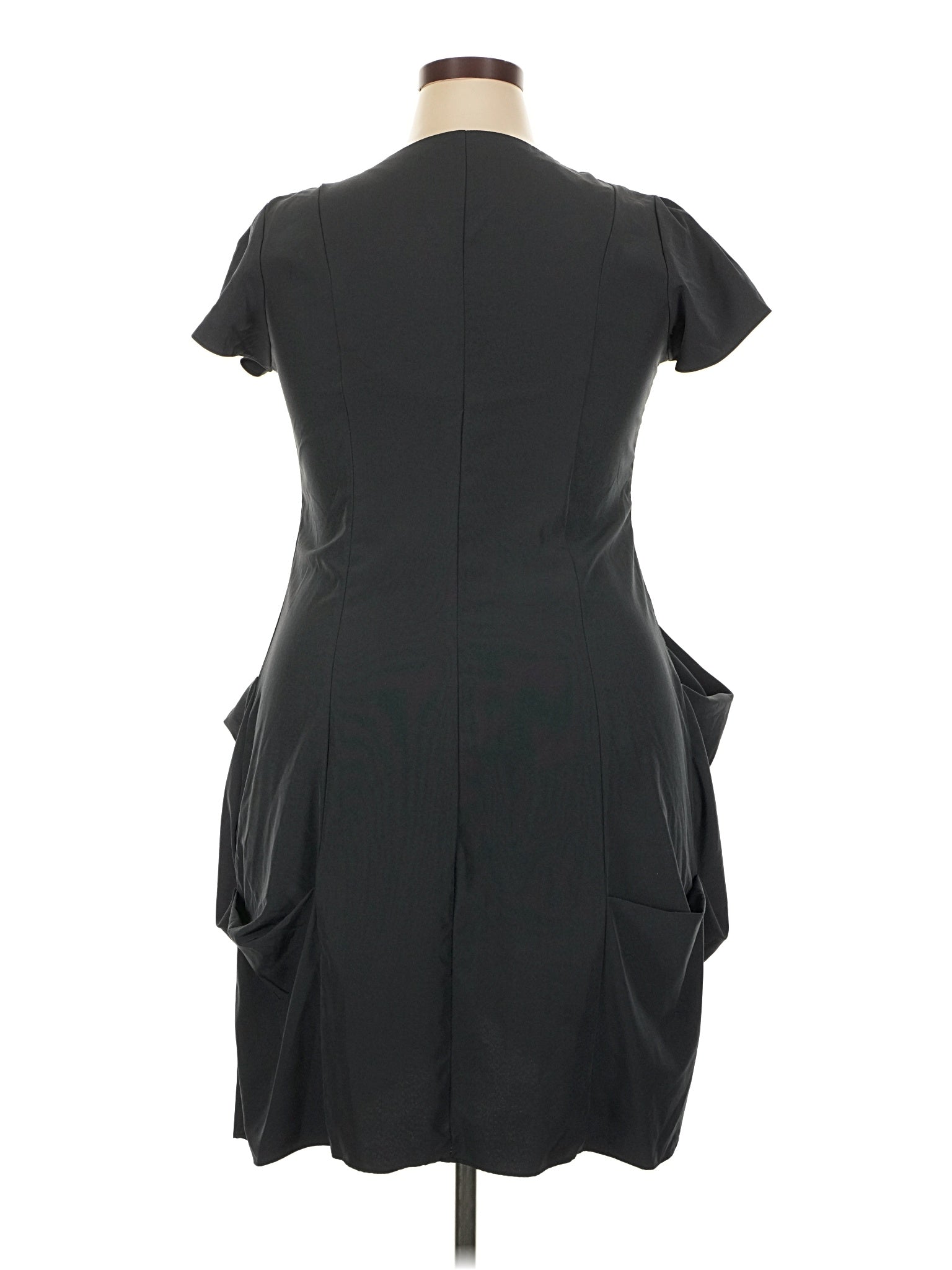 2 size - 18 W (M) W