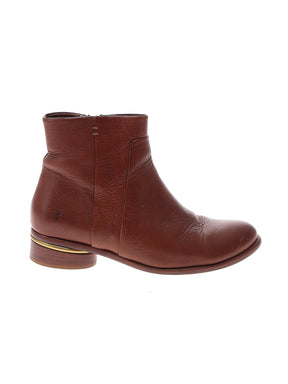 1 shoe size - 7