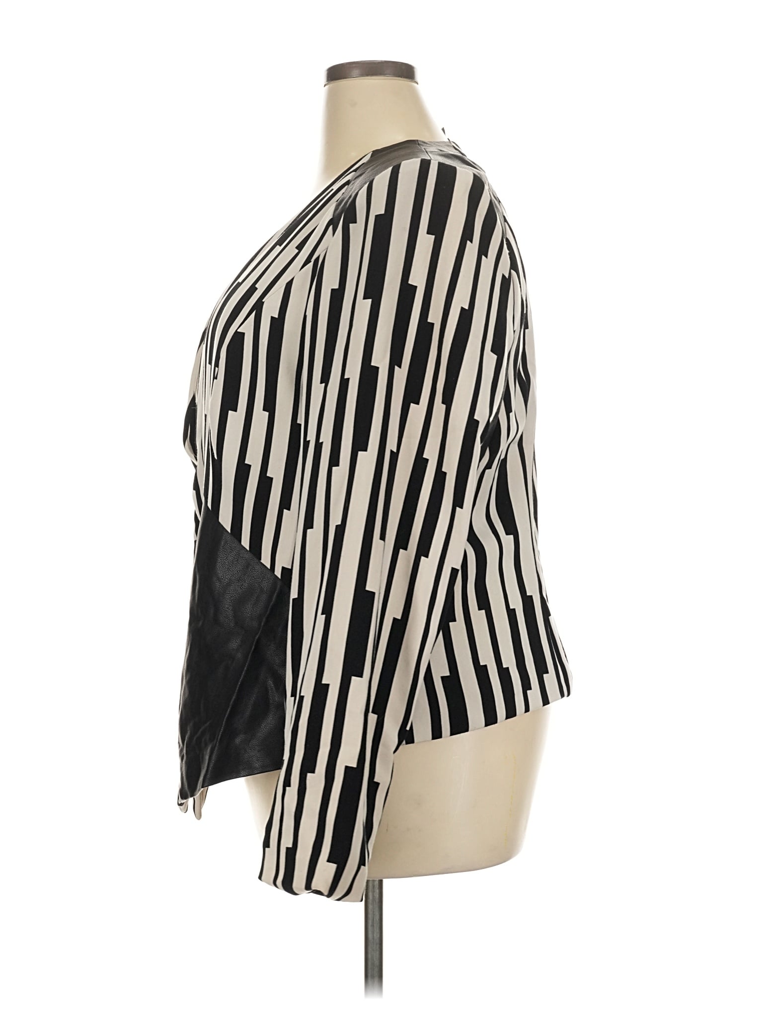 4 size - 24 W (XXL) W