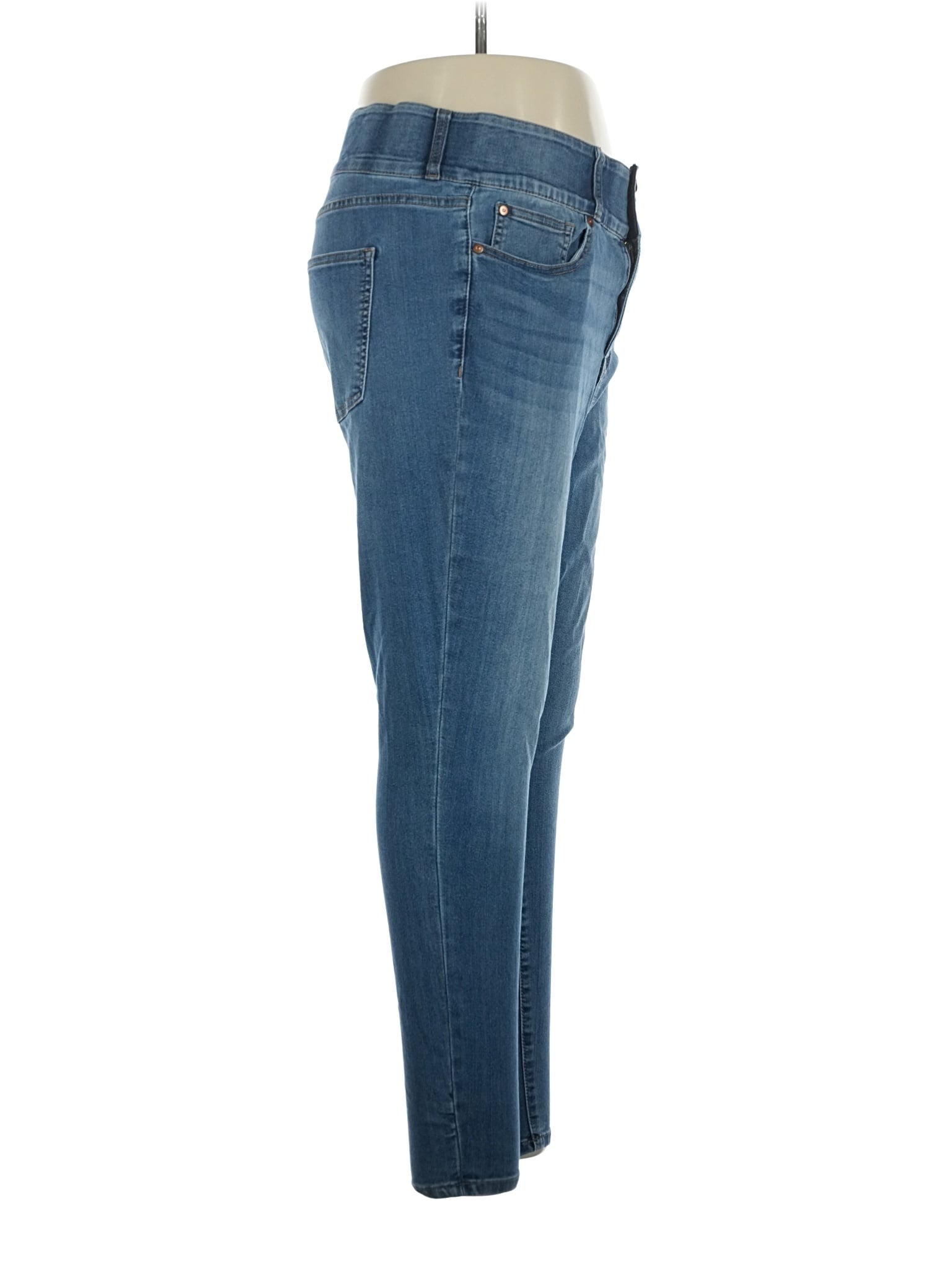 3 size - 16 W W