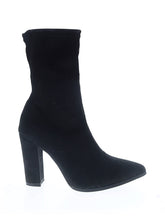 1 shoe size - 8