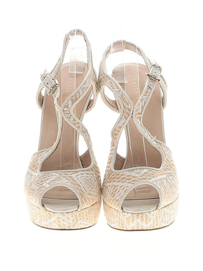 2 shoe size - 38 (EU)