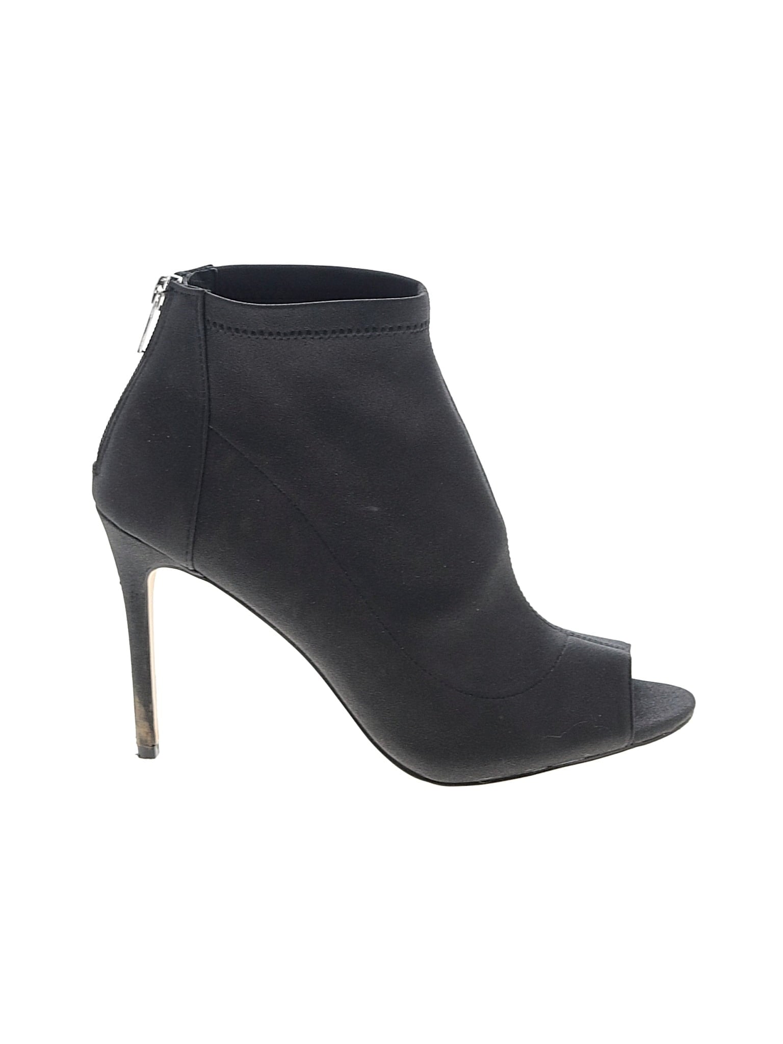 1 shoe size - 8
