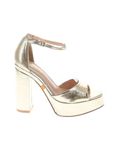 1 shoe size - 8