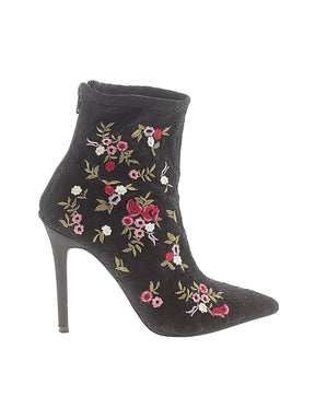 1 shoe size - 7