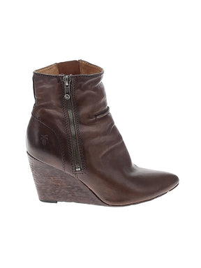 1 shoe size - 7