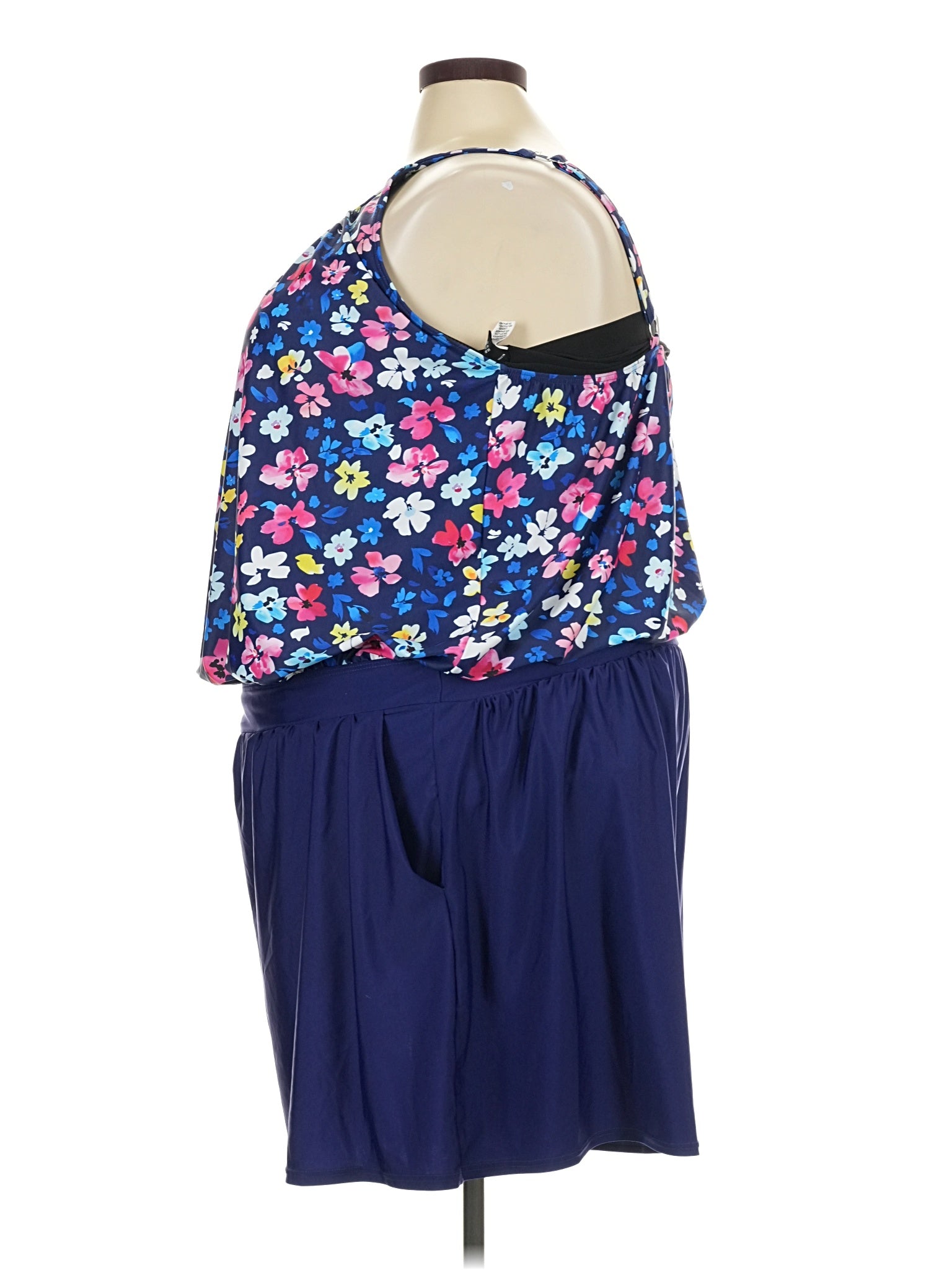 4 size - 28 W